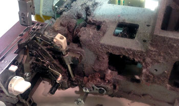 Støv i overlock-maskiner