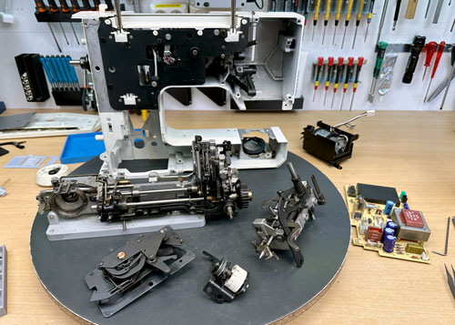 Restaurering av en Bernina 1030